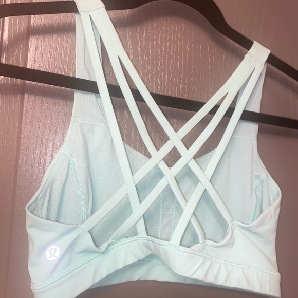 Lululemon sports bra - Picture 4 of 5